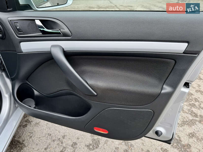 Универсал Skoda Octavia 2011 в Ужгороде