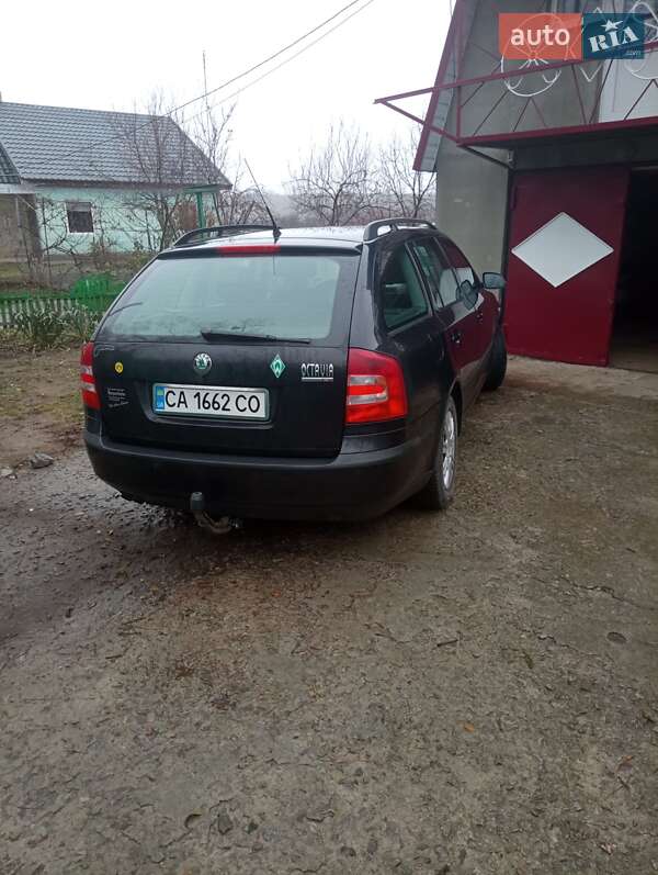 Универсал Skoda Octavia 2008 в Каневе