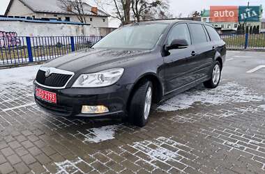 Універсал Skoda Octavia 2012 в Нововолинську