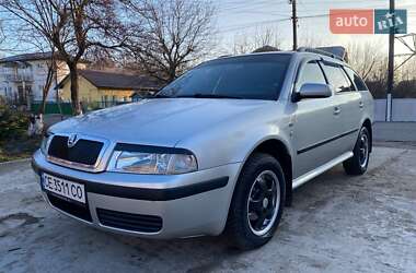 Універсал Skoda Octavia 2003 в Чернівцях