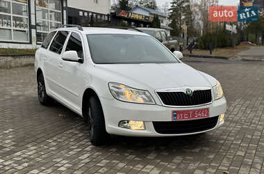 Універсал Skoda Octavia 2012 в Сумах