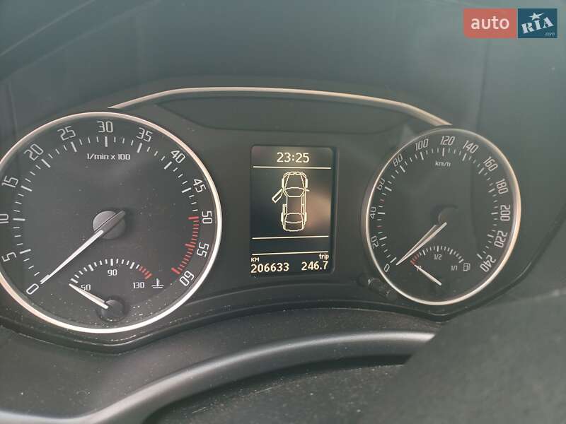 Универсал Skoda Octavia 2012 в Чернигове