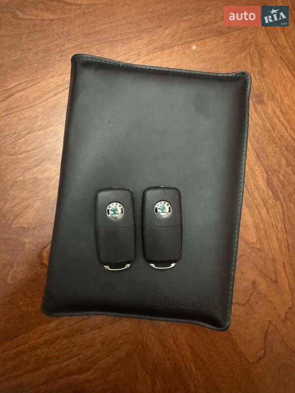 Универсал Skoda Octavia 2011 в Ужгороде