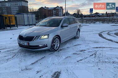 Універсал Skoda Octavia 2019 в Стрию