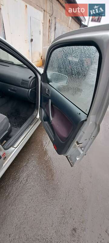 Лифтбек Skoda Octavia 2003 в Белой Церкви