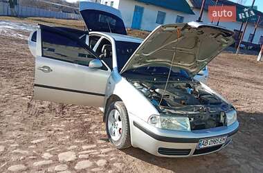 Лифтбек Skoda Octavia 2002 в 