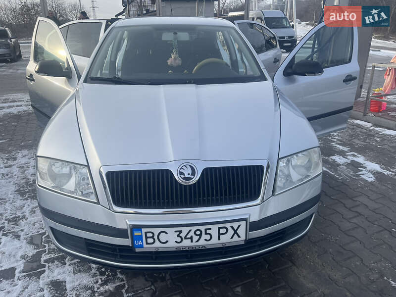 Лифтбек Skoda Octavia 2008 в Львове