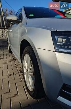 Универсал Skoda Octavia 2017 в Староконстантинове