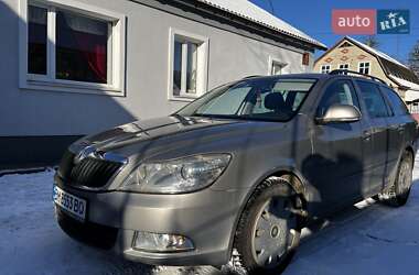 Універсал Skoda Octavia 2010 в 