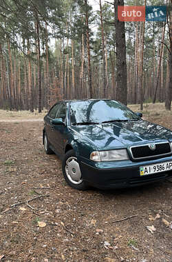 Лифтбек Skoda Octavia 1998 в Киеве