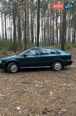 Лифтбек Skoda Octavia 1998 в 