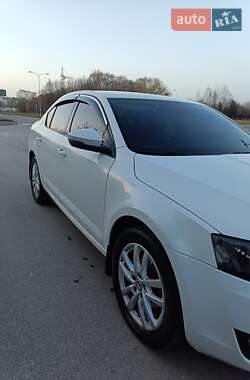 Ліфтбек Skoda Octavia 2014 в Львові