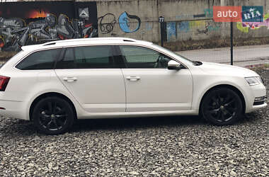 Универсал Skoda Octavia 2019 в 