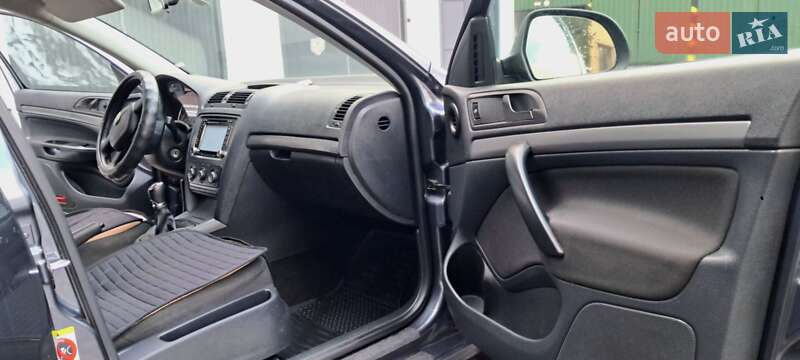 Универсал Skoda Octavia 2010 в Ровно