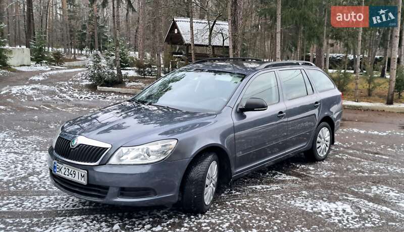 Универсал Skoda Octavia 2010 в Ровно