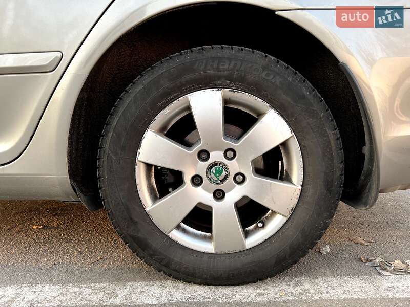 Універсал Skoda Octavia 2012 в Дніпрі