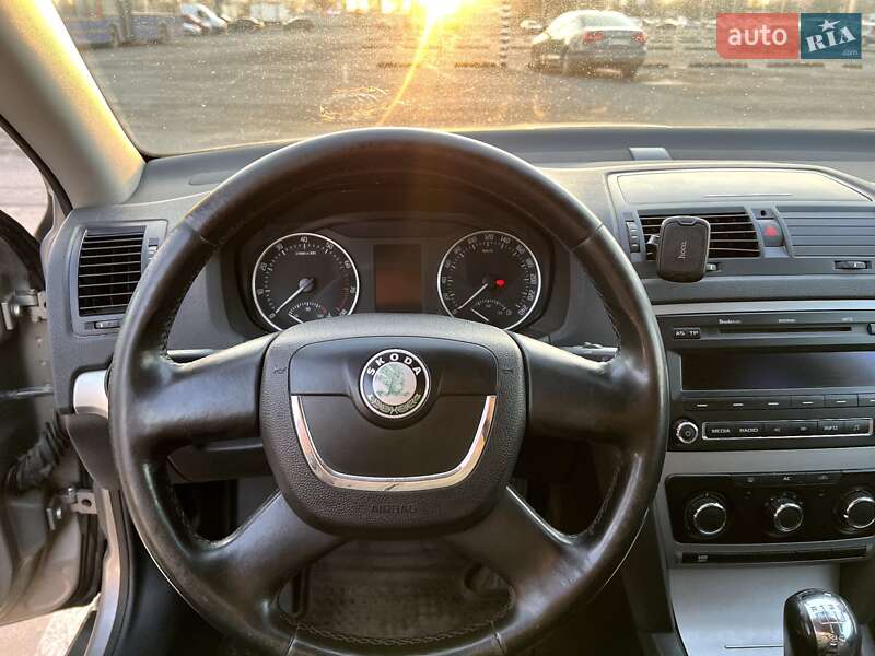 Універсал Skoda Octavia 2012 в Дніпрі