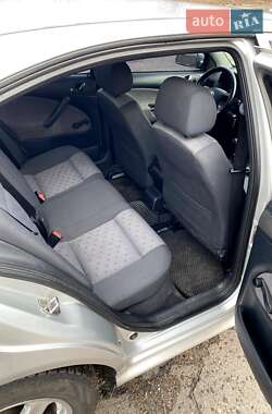 Лифтбек Skoda Octavia 2005 в 
