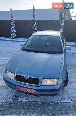 Ліфтбек Skoda Octavia 2002 в Тернополі