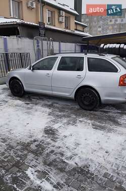 Универсал Skoda Octavia 2012 в Ровно