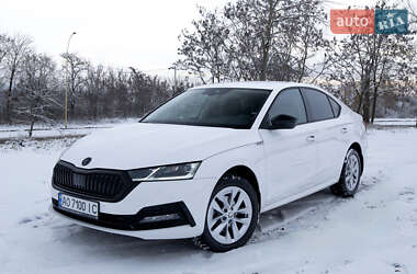 Ліфтбек Skoda Octavia 2023 в Ужгороді