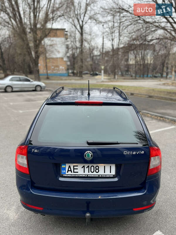 Универсал Skoda Octavia 2012 в Каменском