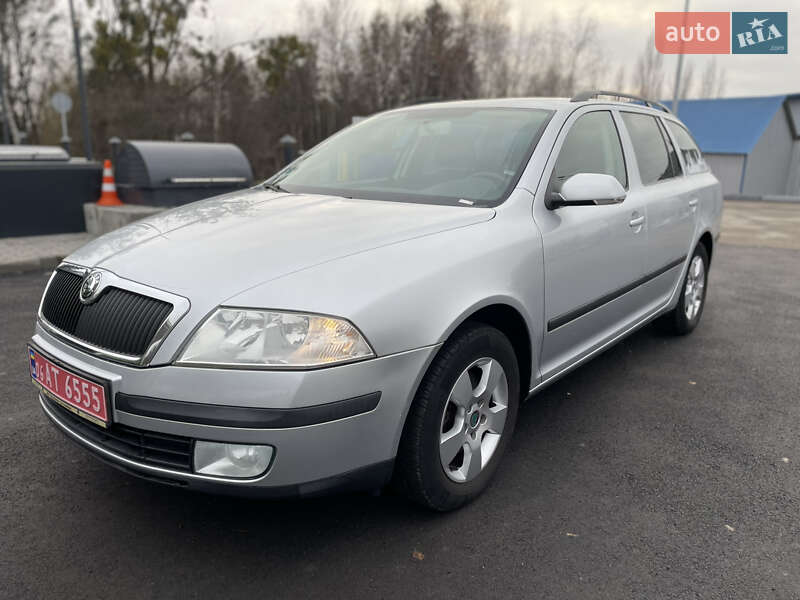 Універсал Skoda Octavia 2008 в Житомирі