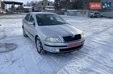 Лифтбек Skoda Octavia 2004 в Бучаче