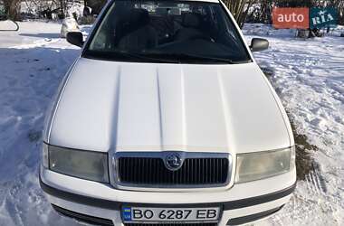 Универсал Skoda Octavia 2002 в Зборове