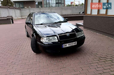 Ліфтбек Skoda Octavia 2004 в Рівному