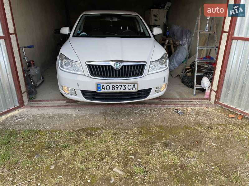 Ліфтбек Skoda Octavia 2012 в Сваляві