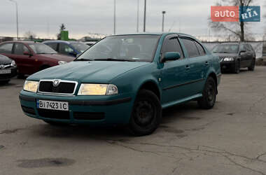 Лифтбек Skoda Octavia 2002 в Полтаве