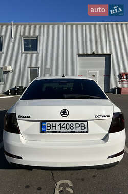 Лифтбек Skoda Octavia 2013 в 