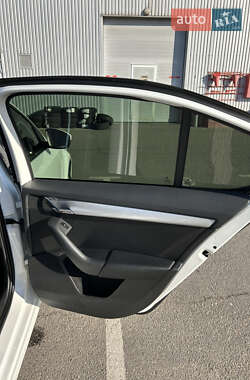 Лифтбек Skoda Octavia 2013 в 