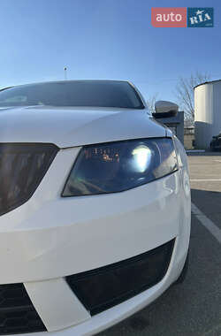 Лифтбек Skoda Octavia 2013 в 