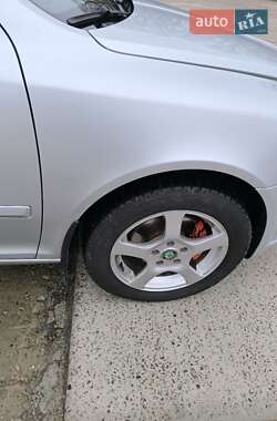 Лифтбек Skoda Octavia 2010 в 