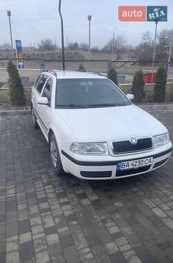 Универсал Skoda Octavia 2008 в Новоукраинке