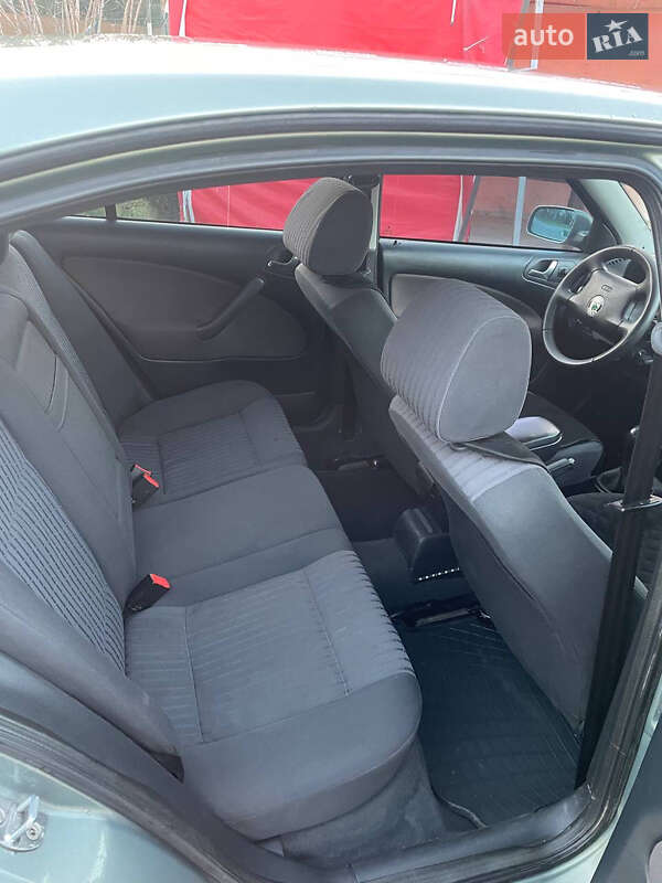 Лифтбек Skoda Octavia 2002 в Ивано-Франковске