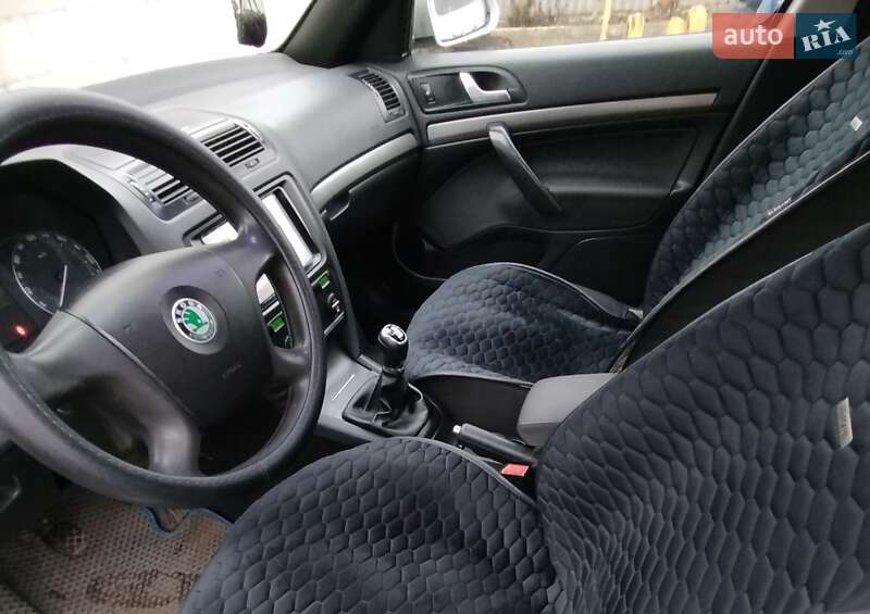 Ліфтбек Skoda Octavia 2006 в Кегичівці