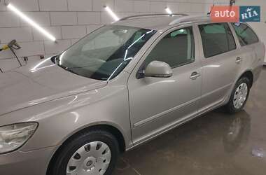 Универсал Skoda Octavia 2012 в 