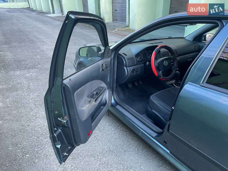 Ліфтбек Skoda Octavia 2004 в Чемерівцях