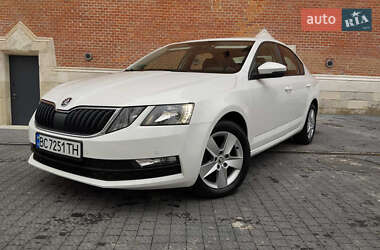 Лифтбек Skoda Octavia 2018 в Львове