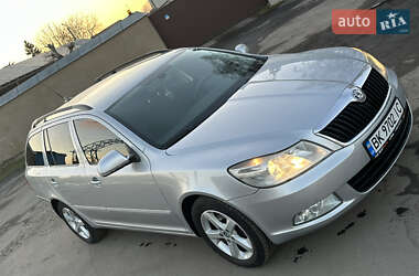 Универсал Skoda Octavia 2013 в Староконстантинове