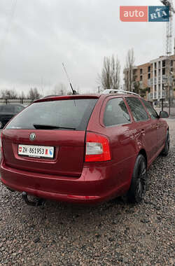 Універсал Skoda Octavia 2009 в Луцьку