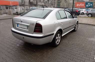 Ліфтбек Skoda Octavia 2004 в Києві