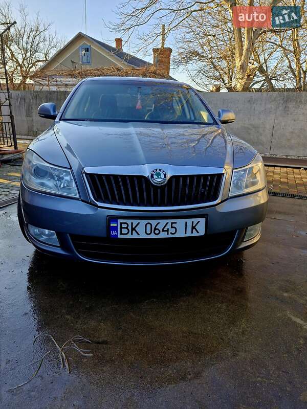 Лифтбек Skoda Octavia 2012 в Млинове