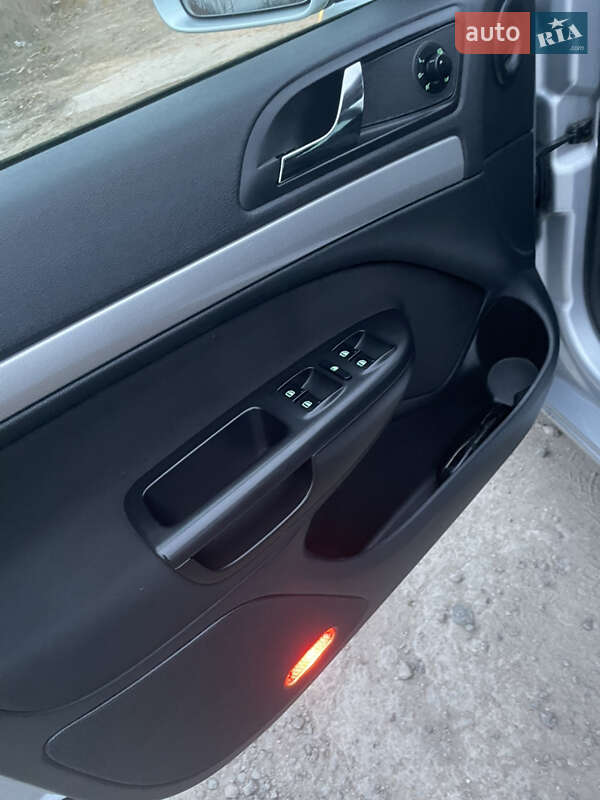 Універсал Skoda Octavia 2010 в Вознесенську