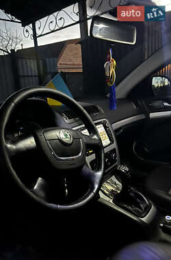 Лифтбек Skoda Octavia 2012 в Староконстантинове