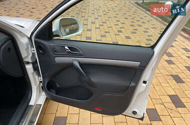 Универсал Skoda Octavia 2012 в 