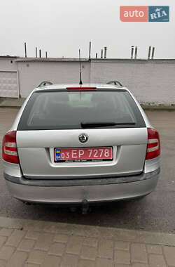 Універсал Skoda Octavia 2008 в Чернігові